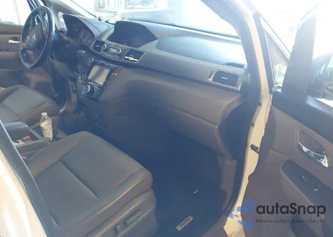 2015 Honda Odyssey Touring/Touring Elite z USA, uszkodzony, nr VIN 5FNRL5H97FB060219